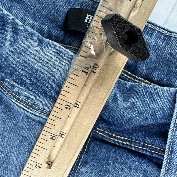 Hudson Jeans Women's Measured 30x27 High Rise Straight Light Blue Denim Tag 8 - Picture 15 of 16